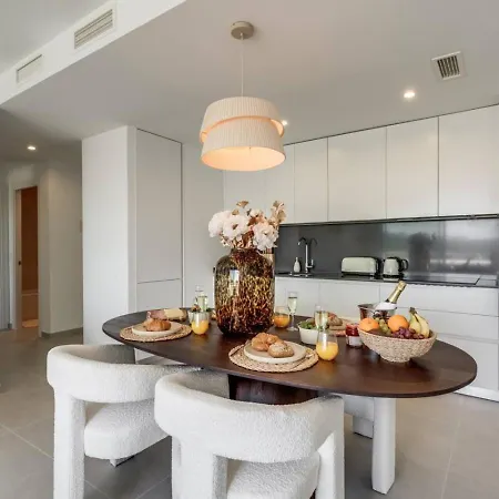 Stylish With Sea View - Pool And Terrace Estepona